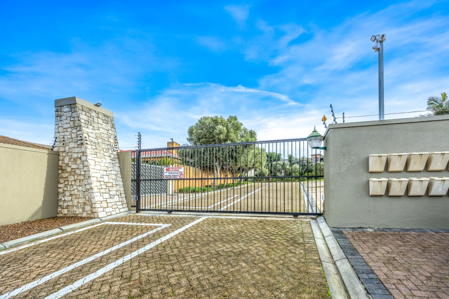 3 Bedroom Property for Sale in Protea Heights Western Cape